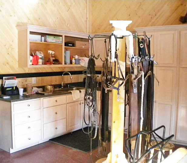TACKROOM_P.jpg