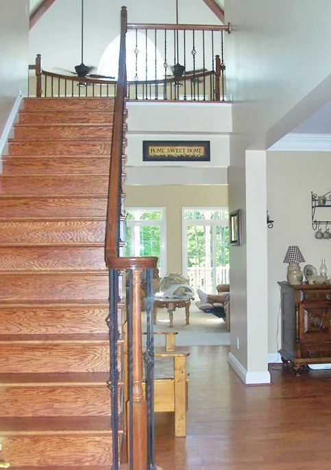 INT_stairs2_p.jpg