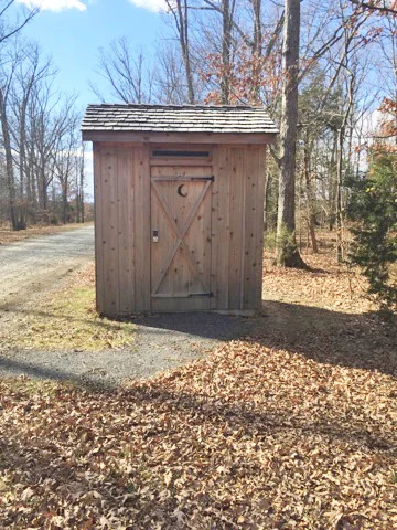 Catlett_outhouse_p.jpg