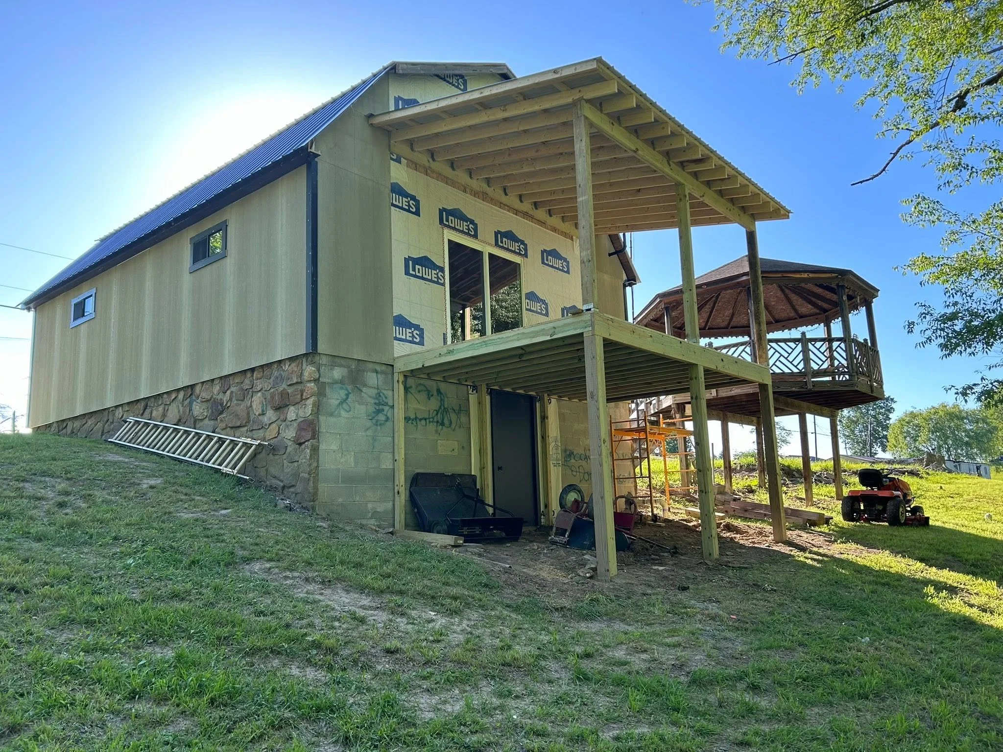 Cabin3.jpg