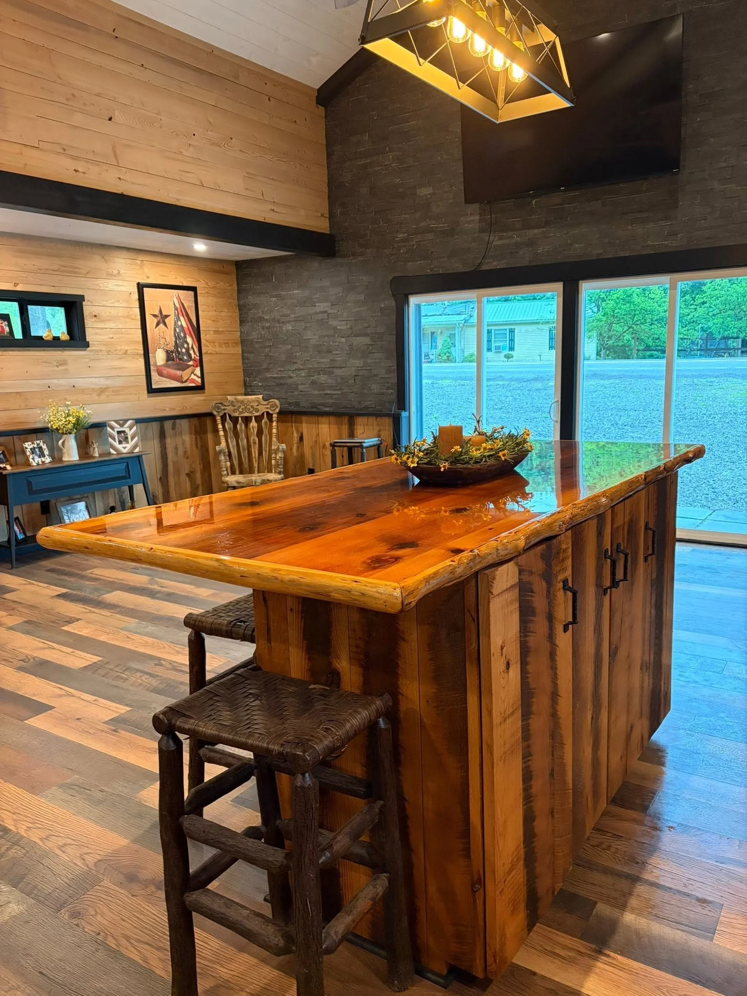 Cabin6.jpg