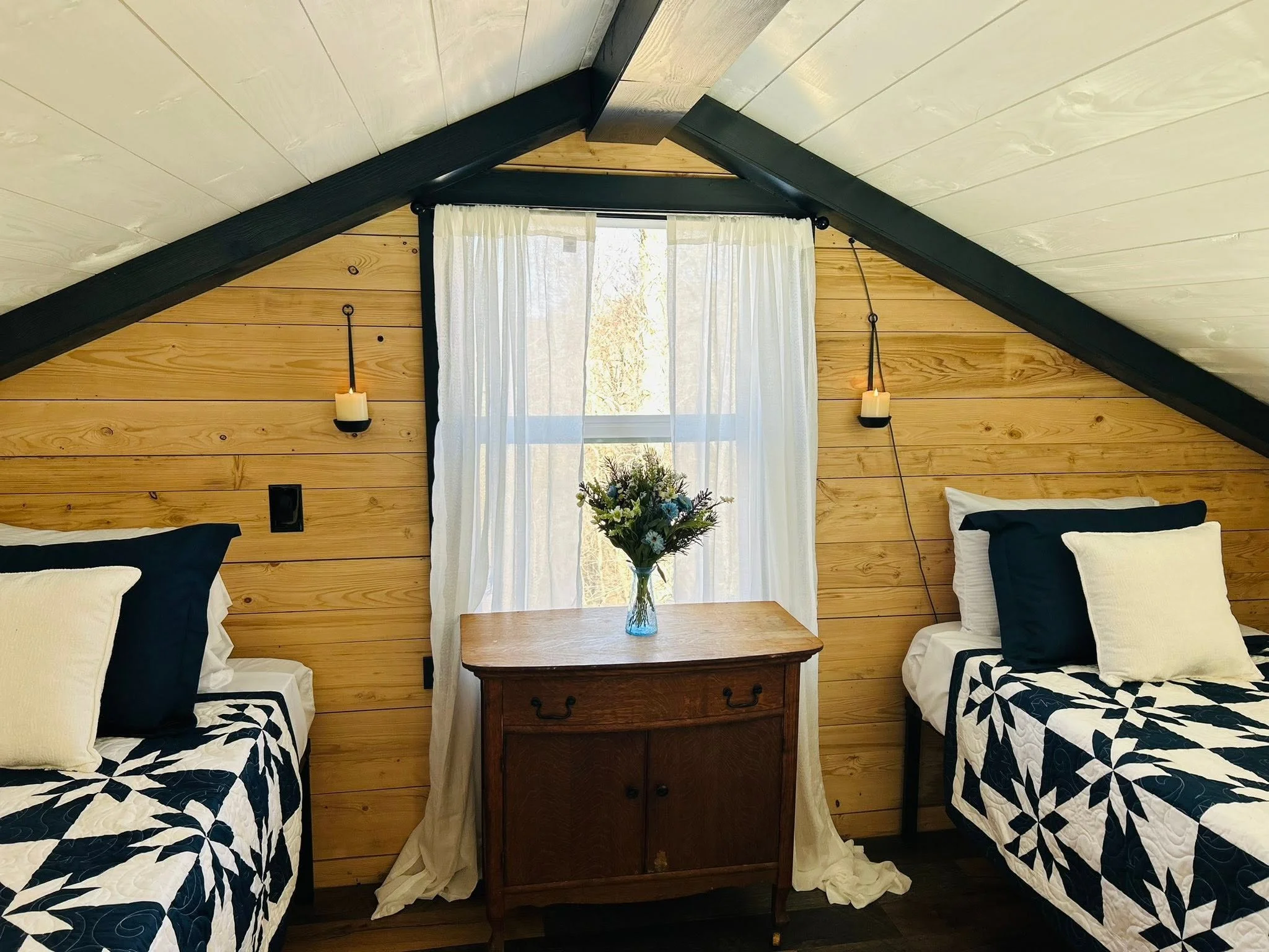 Cabin10.jpg