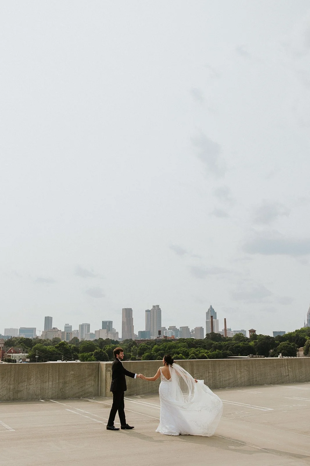How to Use Stage 1 for a Large Wedding Reception in Atlanta