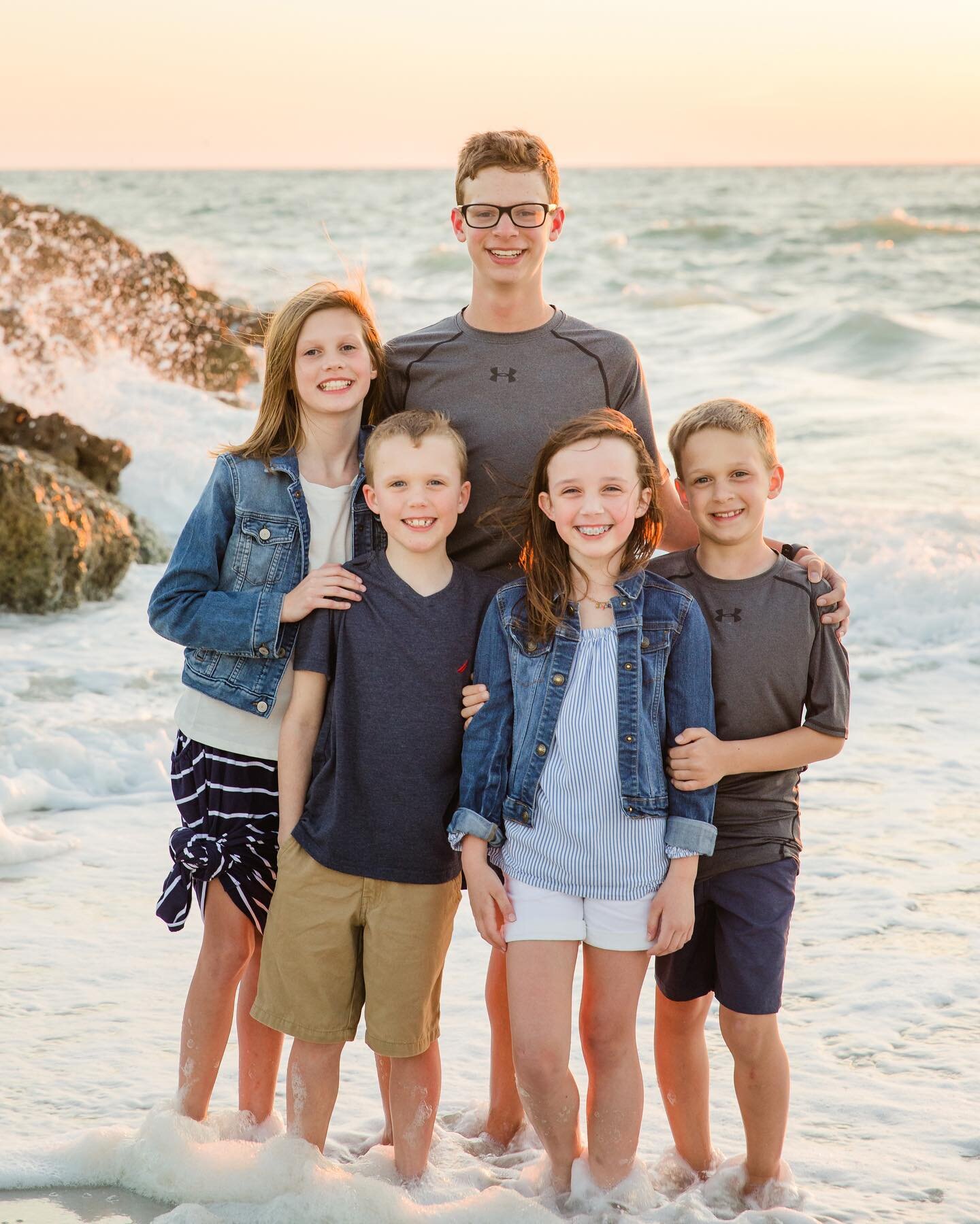 After so many years of photographing families on the beach here in SWFL, I&rsquo;m a bit of a beach connoisseur. During your consultation, I&rsquo;ll find out more about what you&rsquo;re looking for in the experience and recommend exactly the right 