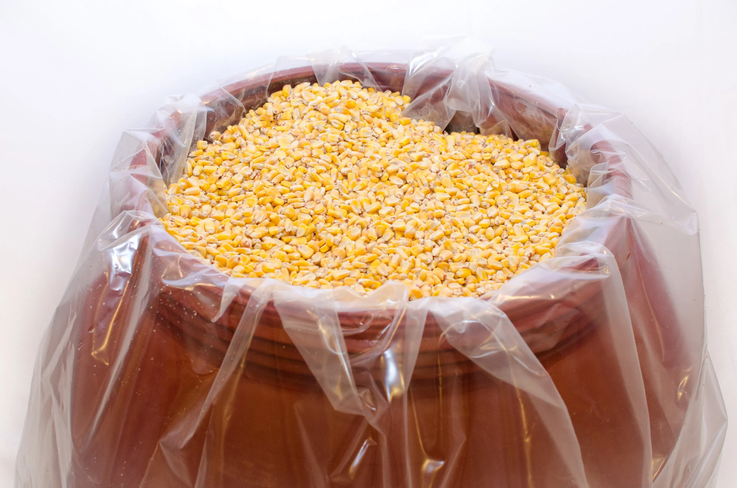 red screw top feed example up close.JPG