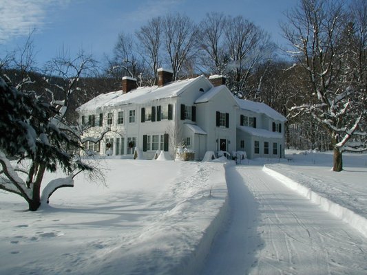 Squire House Bed &amp; Breakfast (12/9 only)