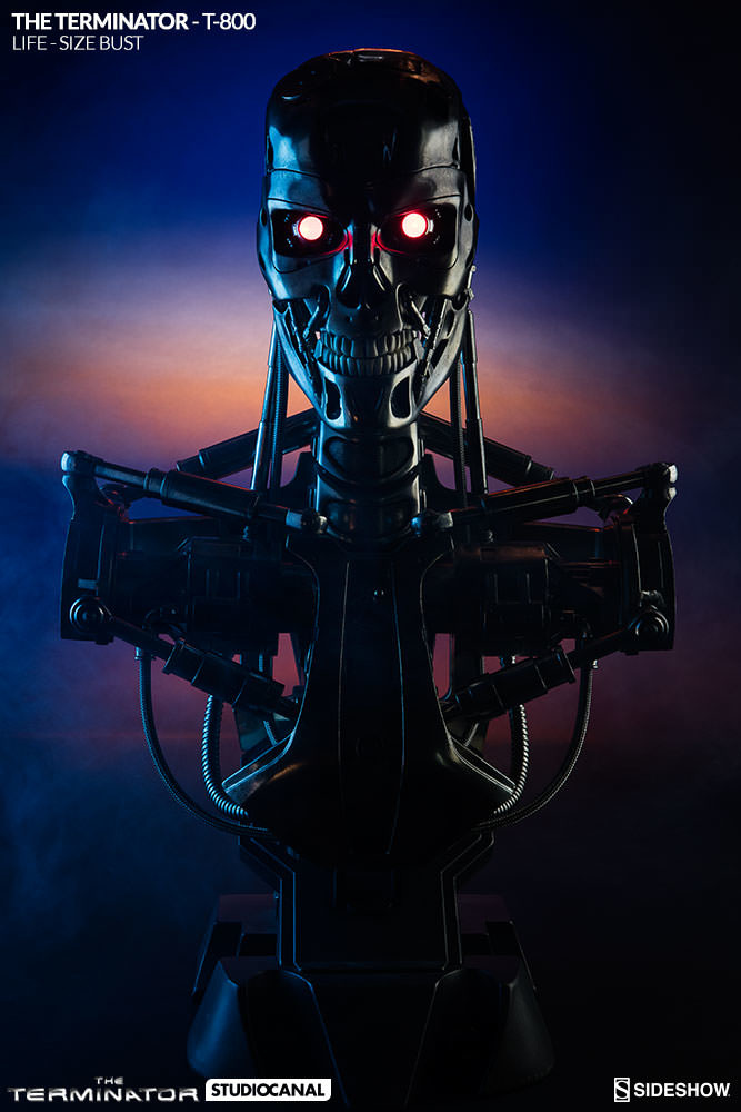 sideshow-terminator-t-800-life-size-bust-400219-04_667.jpg