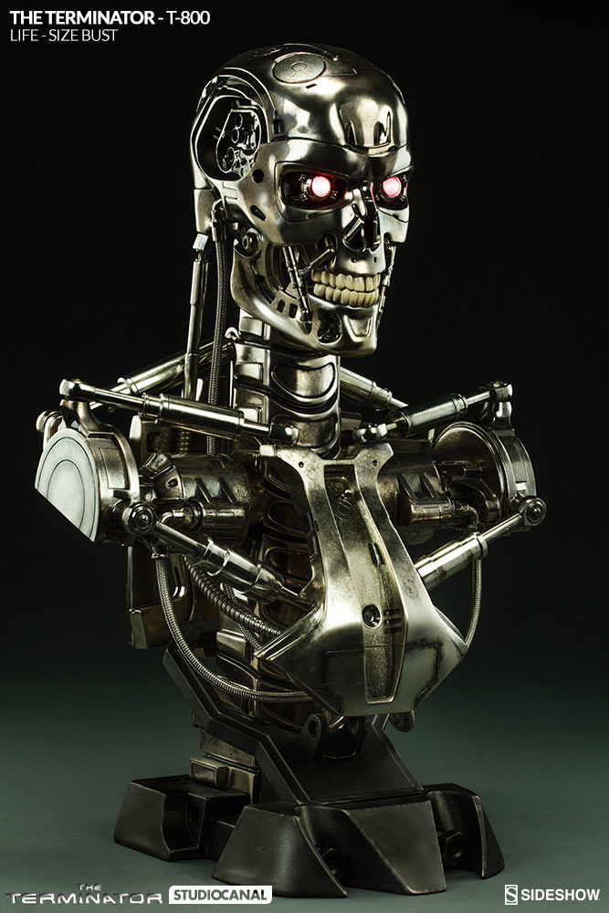 sideshow-terminator-t-800-life-size-bust-400219-05_667.jpg