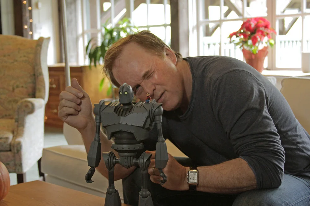 Iron-Giant-figure-Mondo-1IG10_1000.jpg