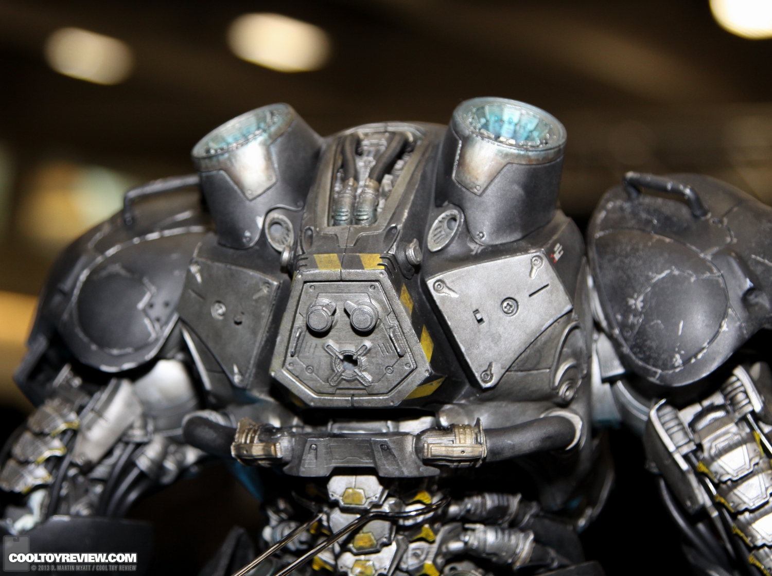 Starcraft-Marine-Raynor-SDCC_2013_Sideshow_Collectibles_Wed-019_o.jpg