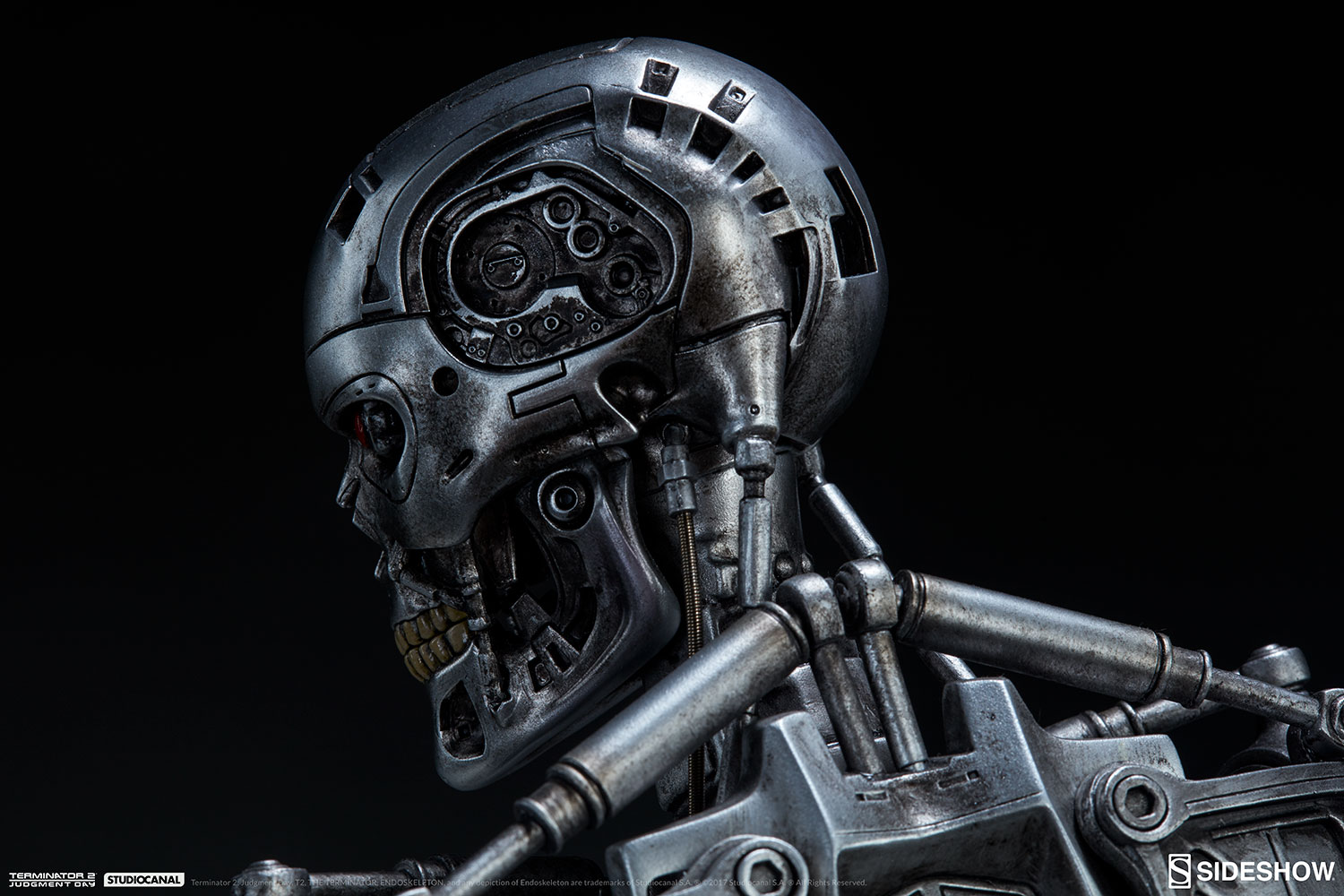 terminator-2-terminator-t-800-endoskeleton-maquette-sideshow-300157-18.jpg