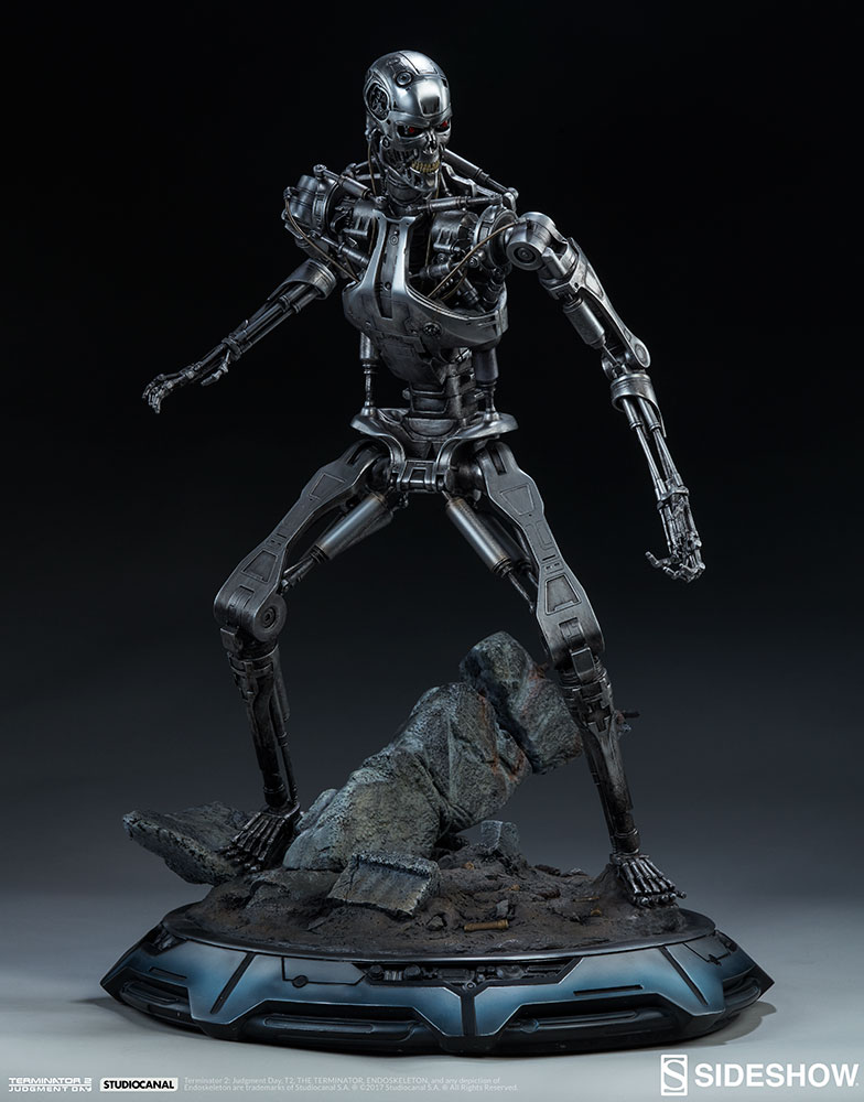 terminator-2-terminator-t-800-endoskeleton-maquette-sideshow-300157-11.jpg