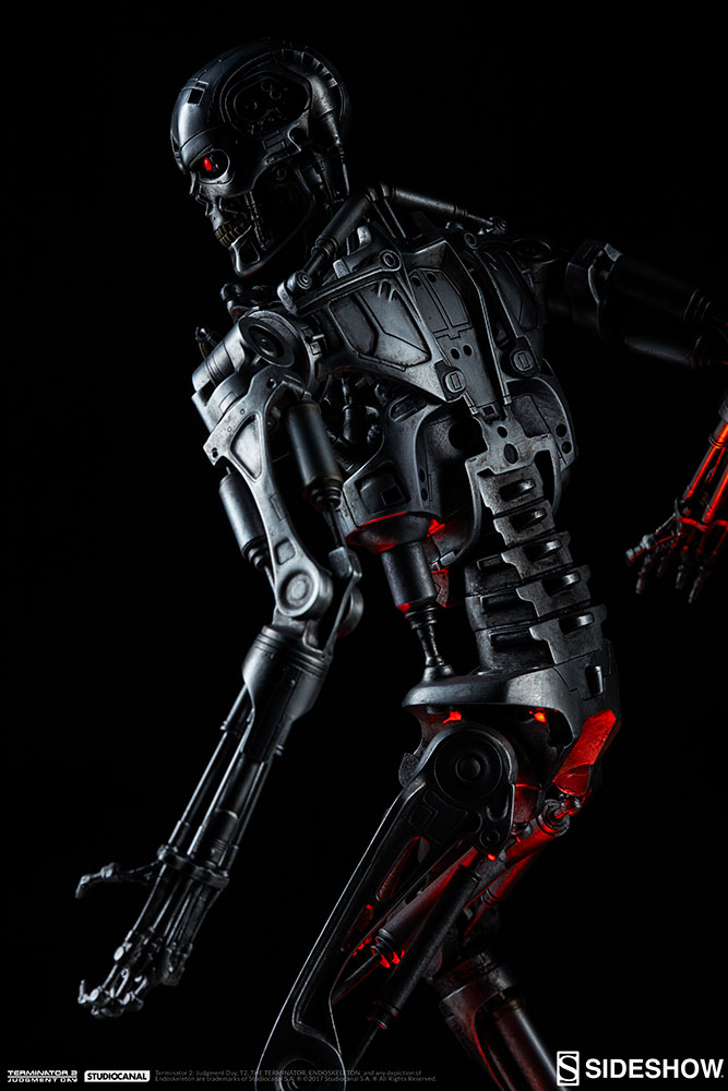 terminator-2-terminator-t-800-endoskeleton-maquette-sideshow-300157-07.jpg