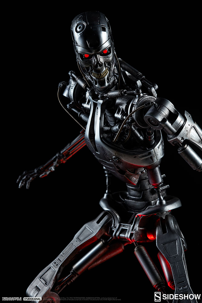 terminator-2-terminator-t-800-endoskeleton-maquette-sideshow-300157-06.jpg