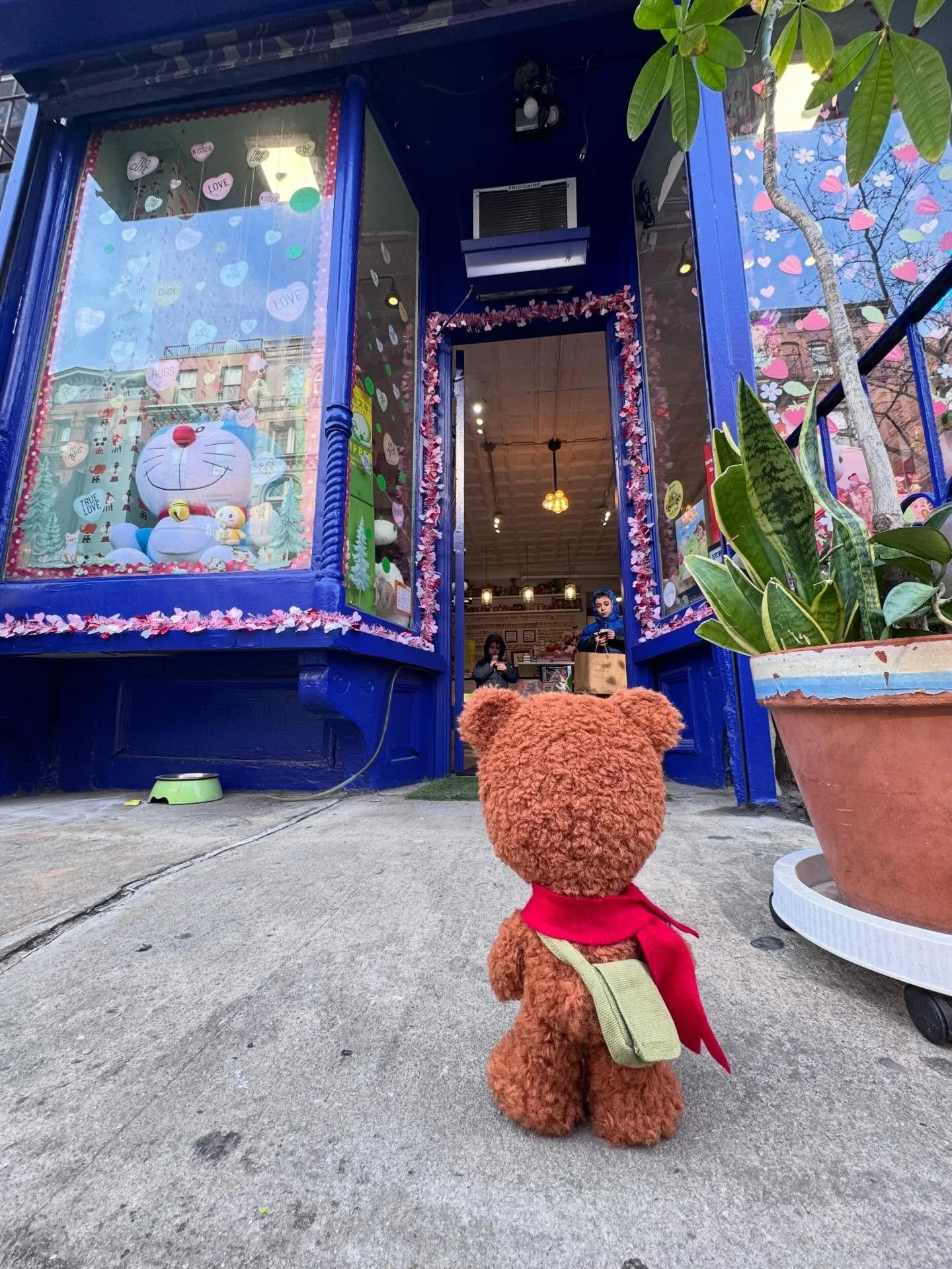 @heretbear is Visiting wonderful places and meeting great people, here, there, everywhere @anmeshop