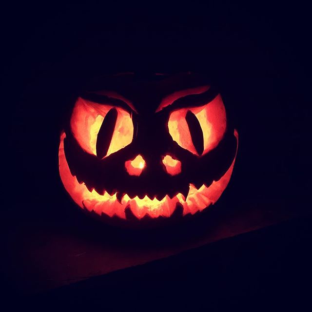 Not bad for a first timer 🎃#pumpkincarving #halloween