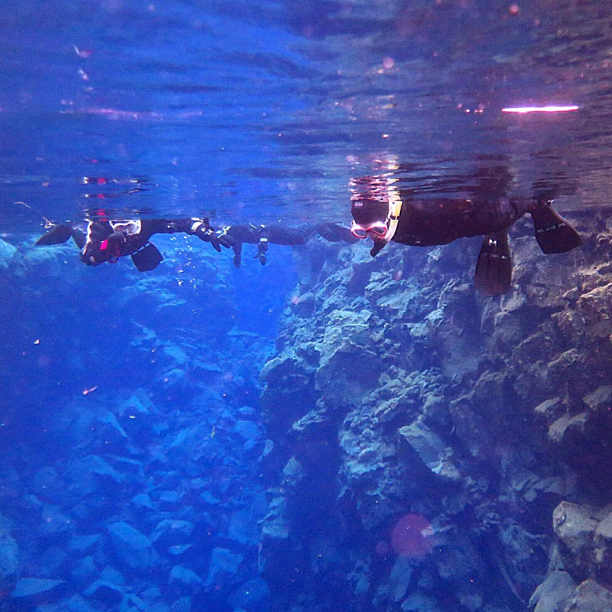 silfra-snorkeling-01.jpg