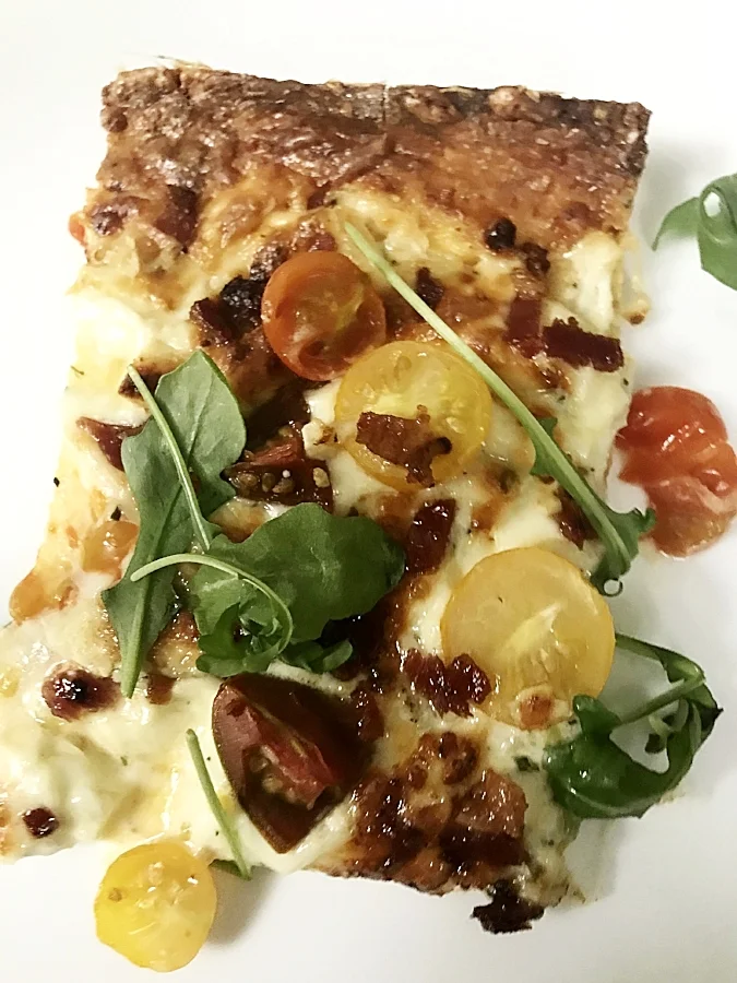 White Pizza Sauce Recipe with Arugula, Tomato, Bacon & Blue Cheese- Low Carb Crust