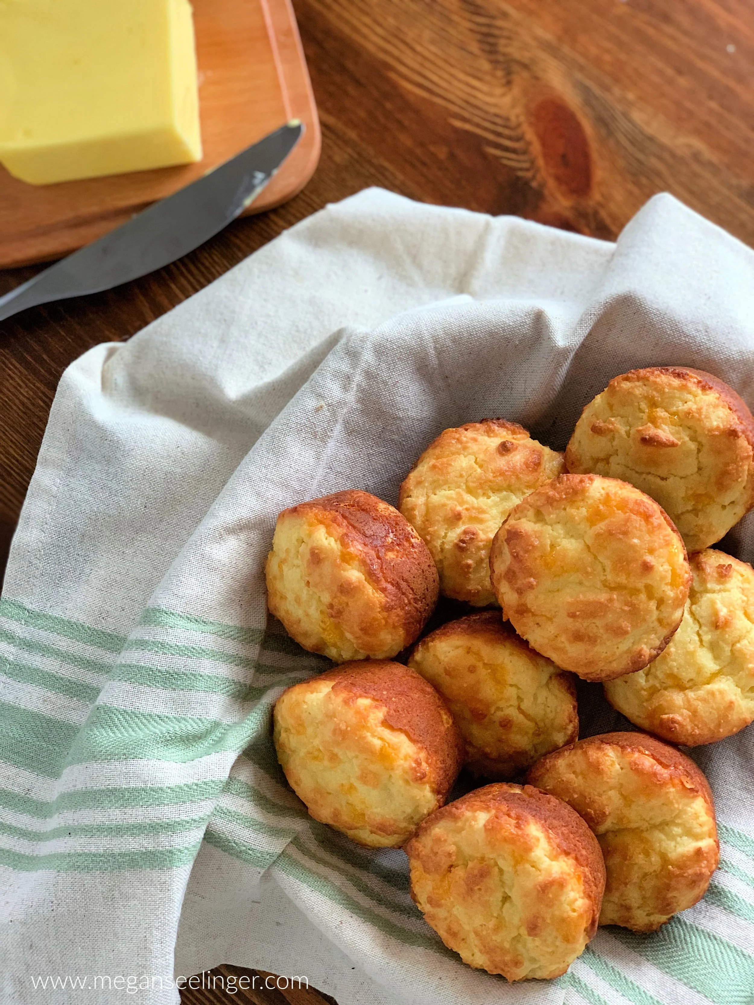 Keto Sausage Gravy and Biscuits Easy Recipe