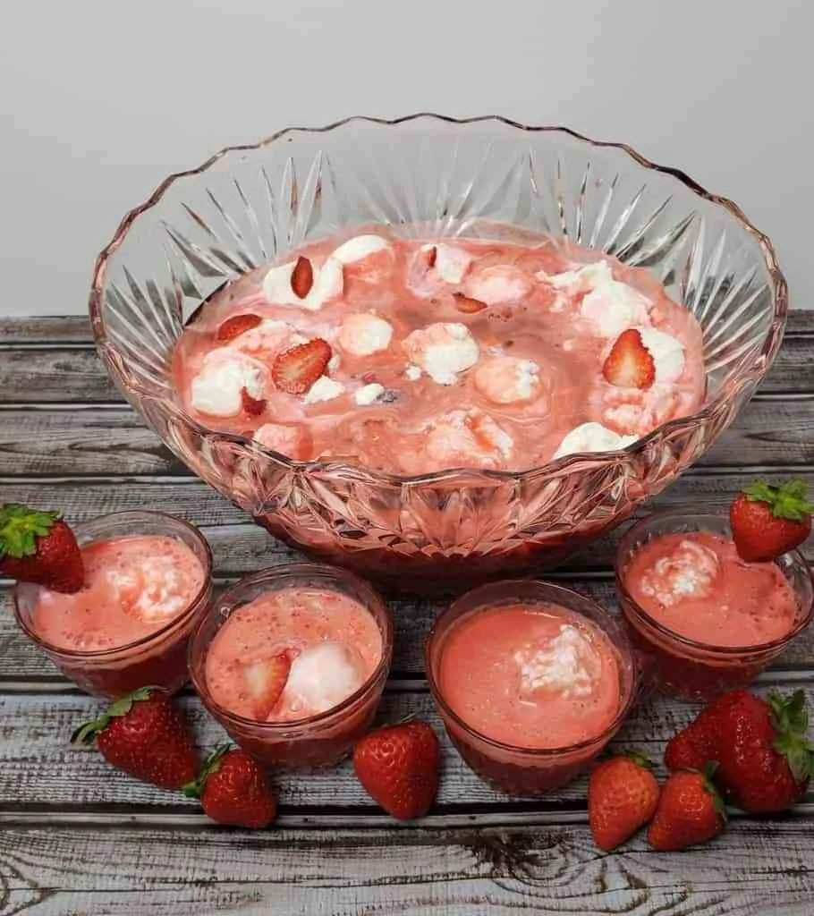 51+ Keto Holiday Recipes | Plan a Low Carb, Sugar-Free Holiday Menu. Keto should be treated like a lifestyle, not a restrictive diet. Over the holiday months, it's all about balance and having some Keto Holiday Recipes on the table with the wonderfu…