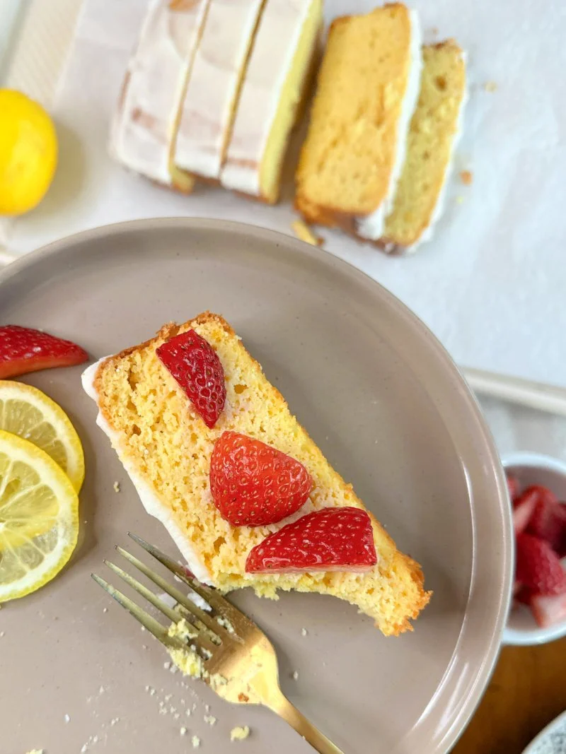 This moist low carb lemon loaf is soft, baked to perfection and topped with a sweet lemon glaze. Made with almond flour, this lemon bread is Keto friendly, gluten free, sugar free, and easy to make for breakfast, dessert, or snacks.