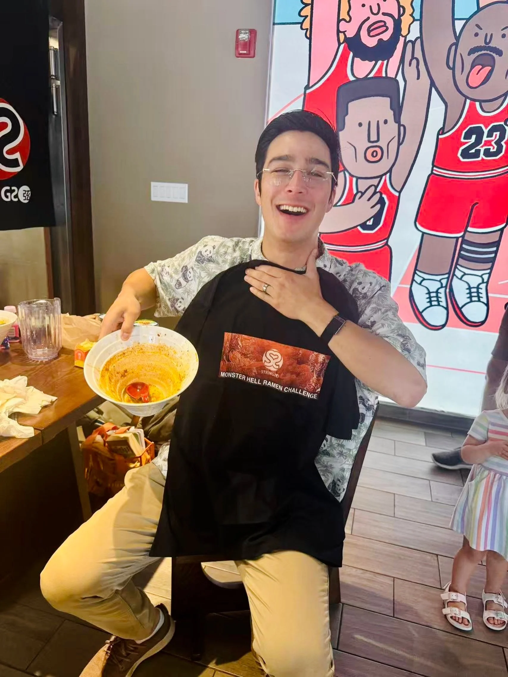 Big congrats to Ben-you now have fireproof taste buds and a stomach of steel! 🏆🔥
Think you can handle the heat? 
We dare you. 😏🌶️
.
📍 Strings Ramen | Lincoln Park 1353 W Fullerton Ave 🍽️ Dine in | 🚗 Delivery | 🥡 Takeout 🕒 Mon&ndash;Sun 11AM&