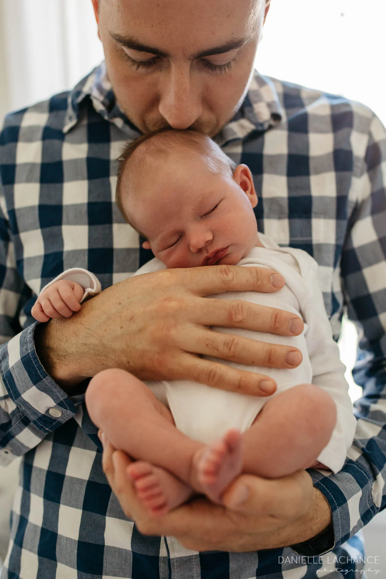 southern-maine-newborn-lifestyle-photographer-13.jpg