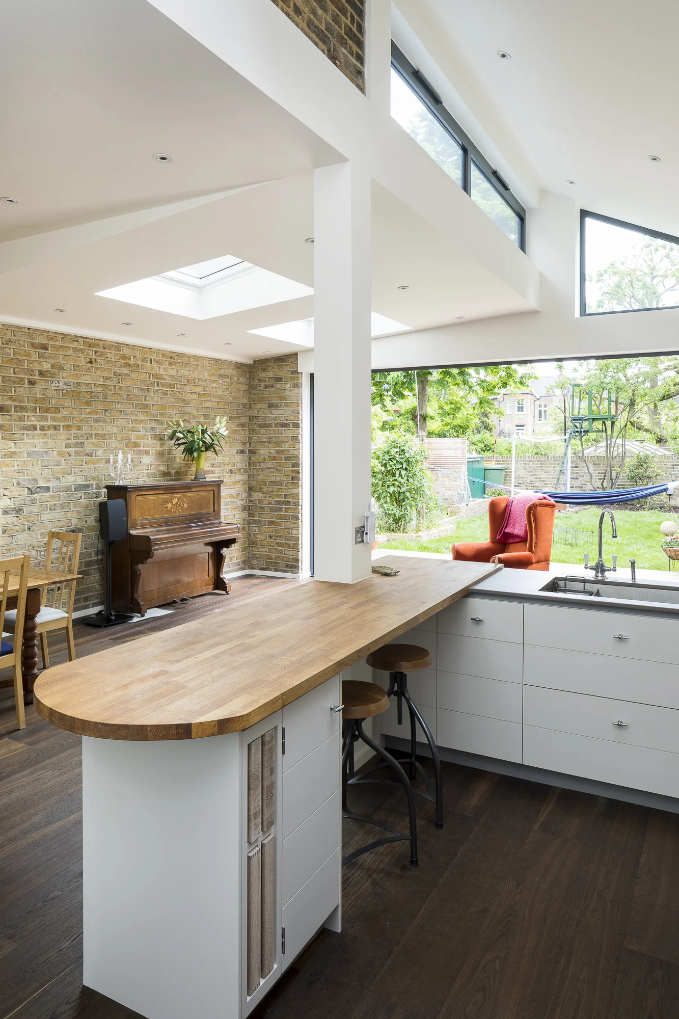ModelProjects_ealing_EatonRise (23).jpg