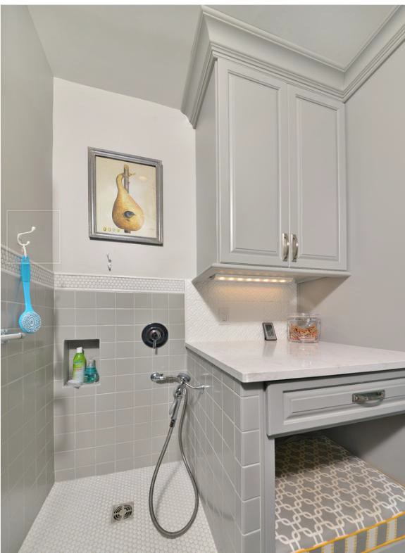  via :&nbsp; http://www.houzz.com/ideabooks/34265090/list/room-of-the-day-laundry-room-goes-to-the-dogs  