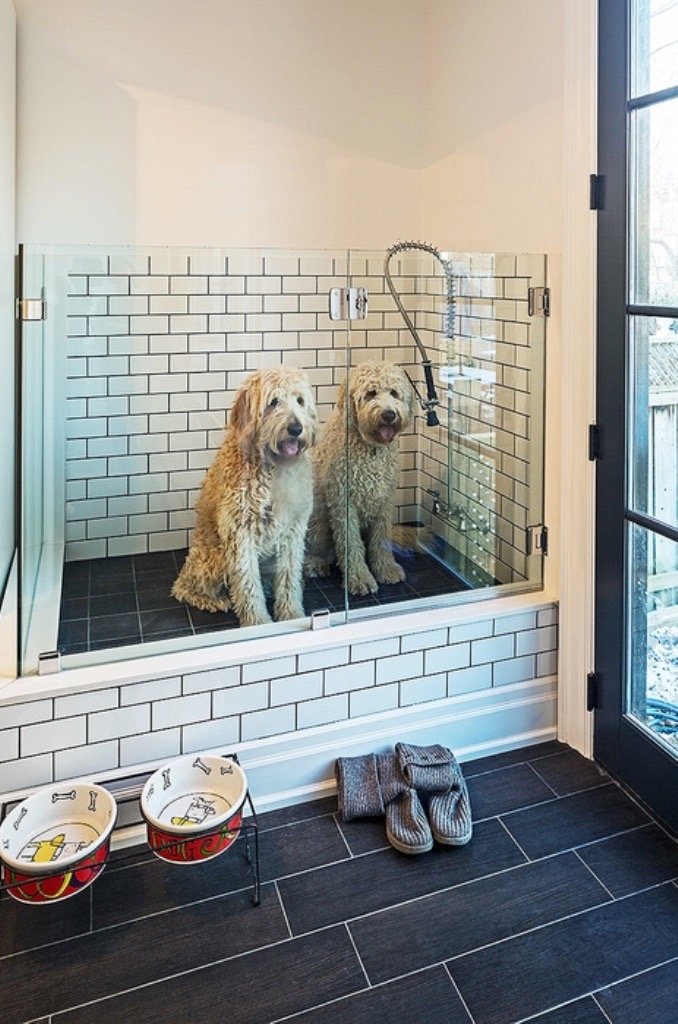  via :&nbsp; http://www.houzz.com/photos/8235452/Home-in-Toronto-8-contemporary-laundry-room-toronto  