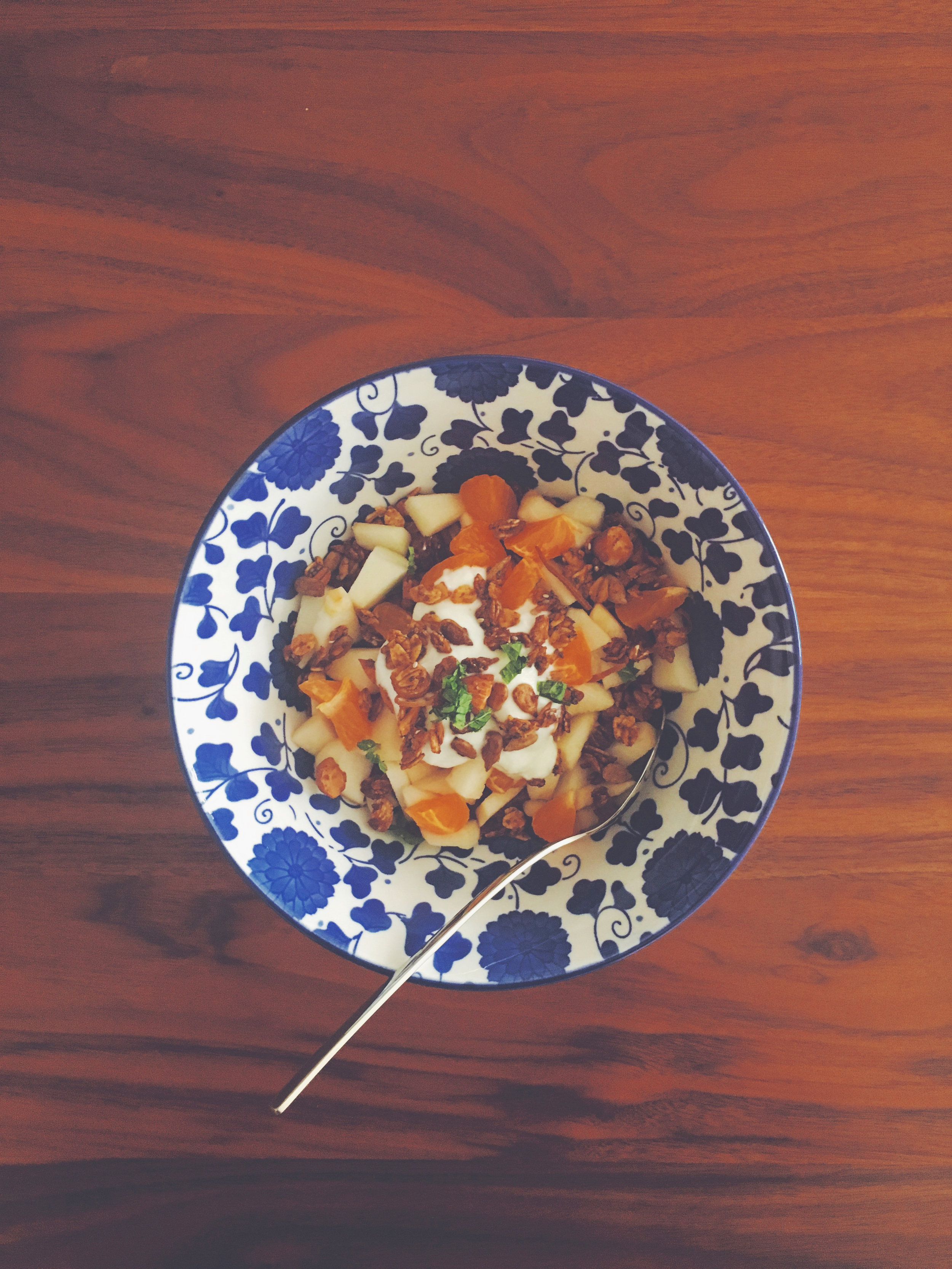 New-york style granola with bulgarian yogurt, fresh and dried fruits 