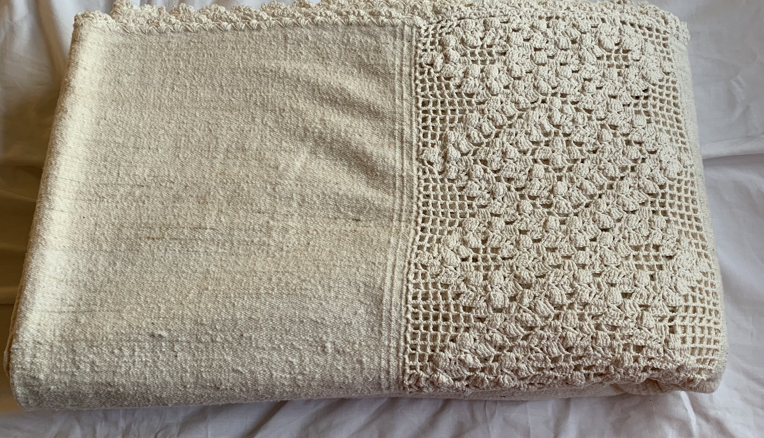 gamo gofa bedspread 1.jpg