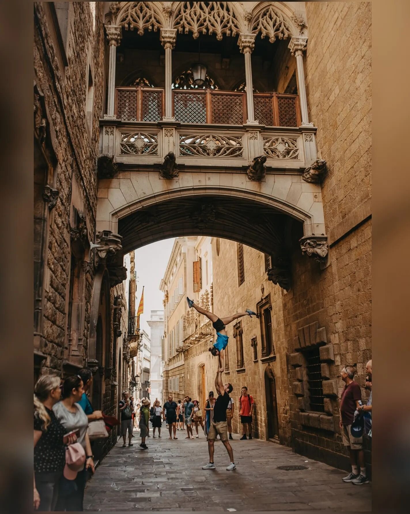 Capturing the essence of adventure, wanderlust &amp; spontaneous love in Barcelona! Whether a romantic getaway or a destination celebration, it's my happy investment turning your everyday moments into timeless  treasures. Book your dream photo sessio