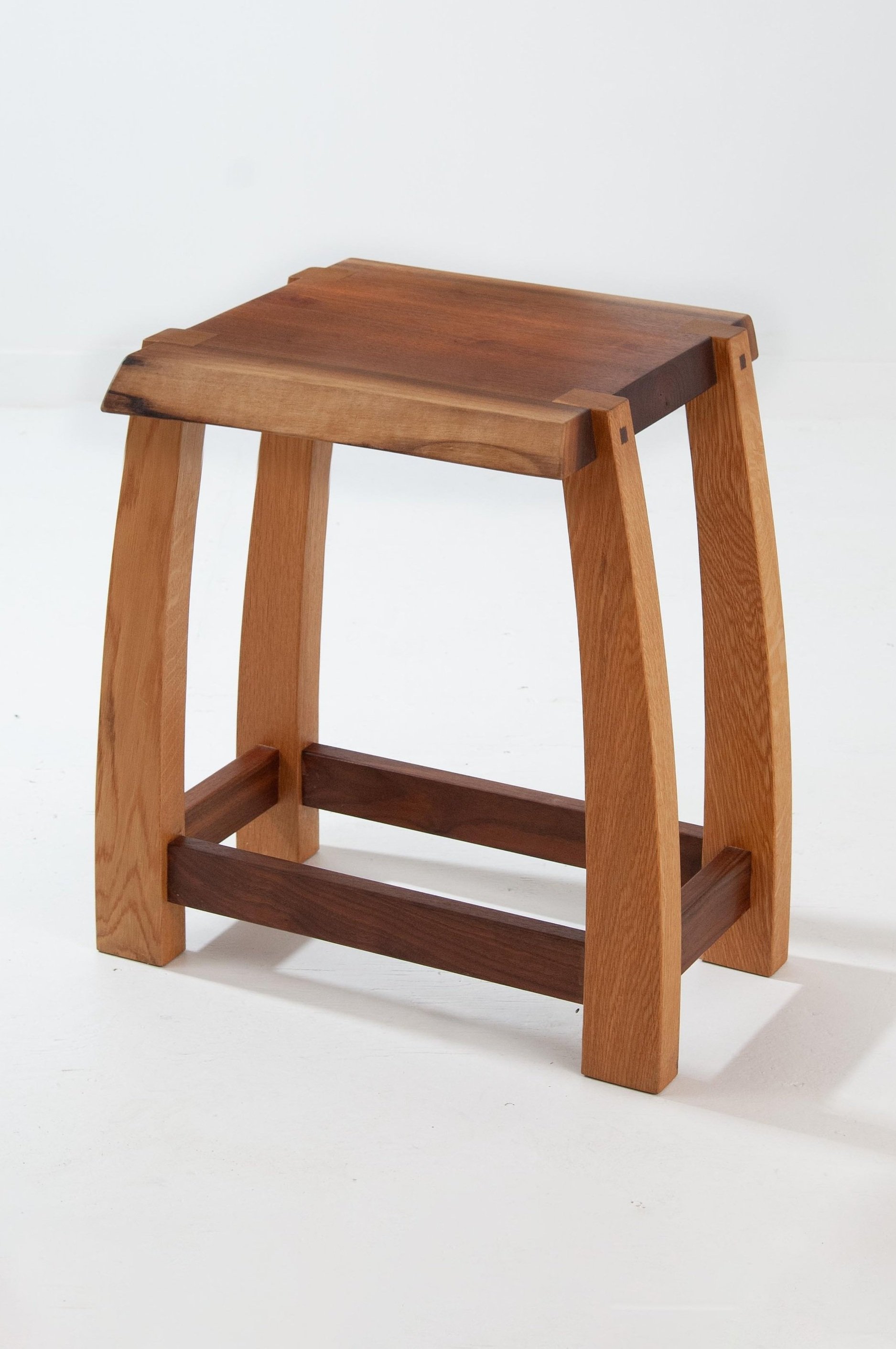 table_wal_0187.jpg