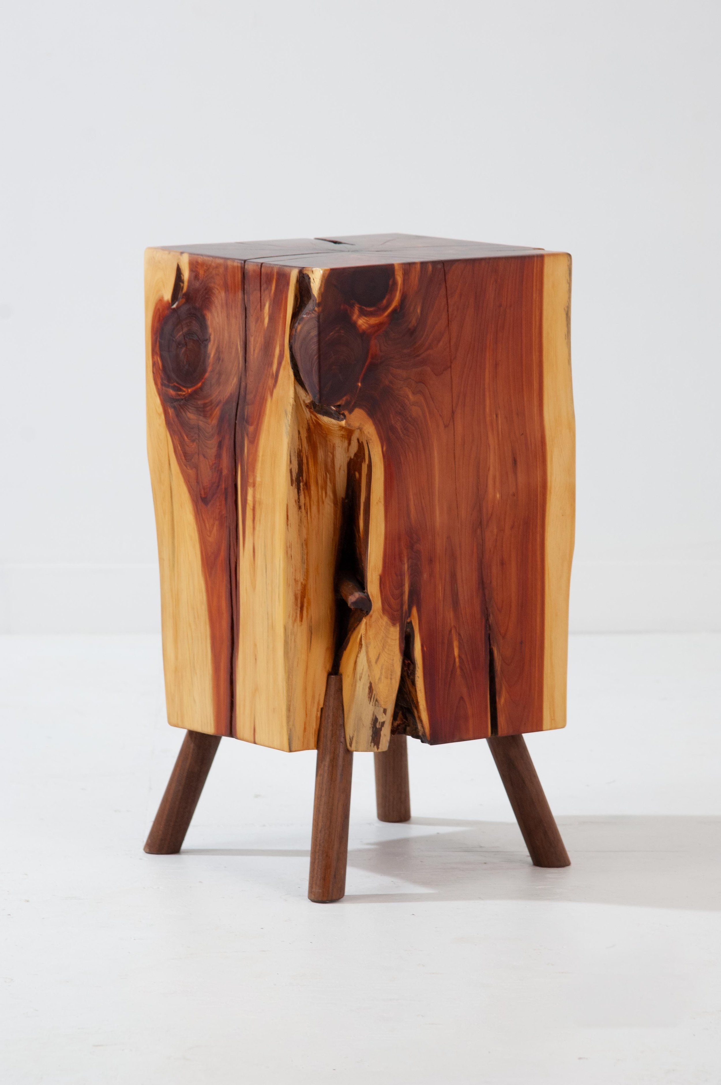 table_rced_0296_.jpg