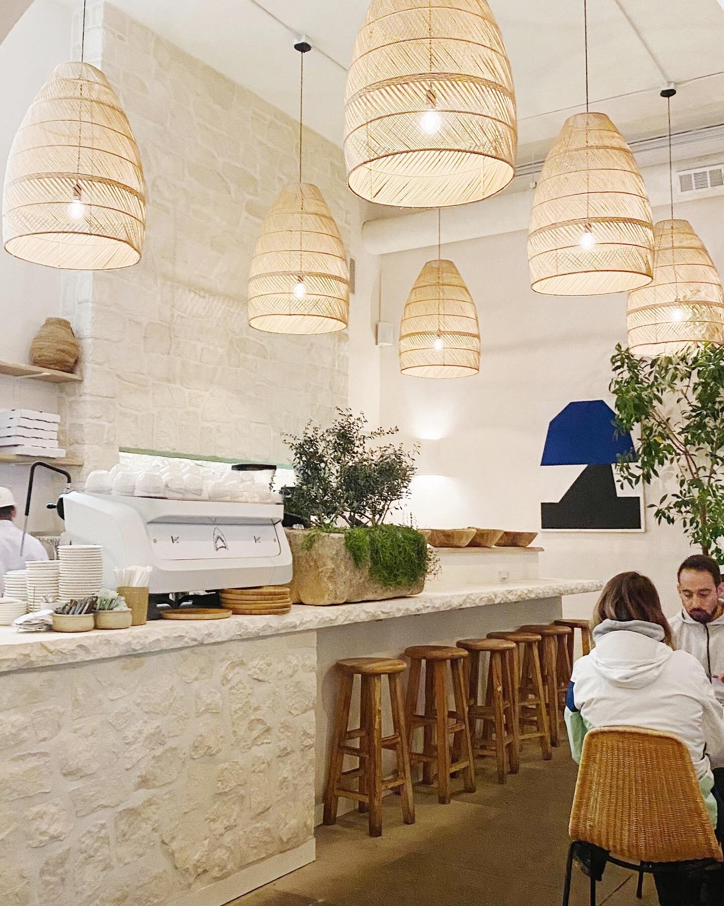 1604 Pacific Ave, Venice, CA 90291 // #coffeeshopinteriors
#coffeeshop #coffee #design #onthetable #justgoshoot #cafe #interiors #coffeeshopvibes #coffeeaddict #dailycortado #espresso #photooftheday #picoftheday #liveauthentic #manmakecoffee #coffee