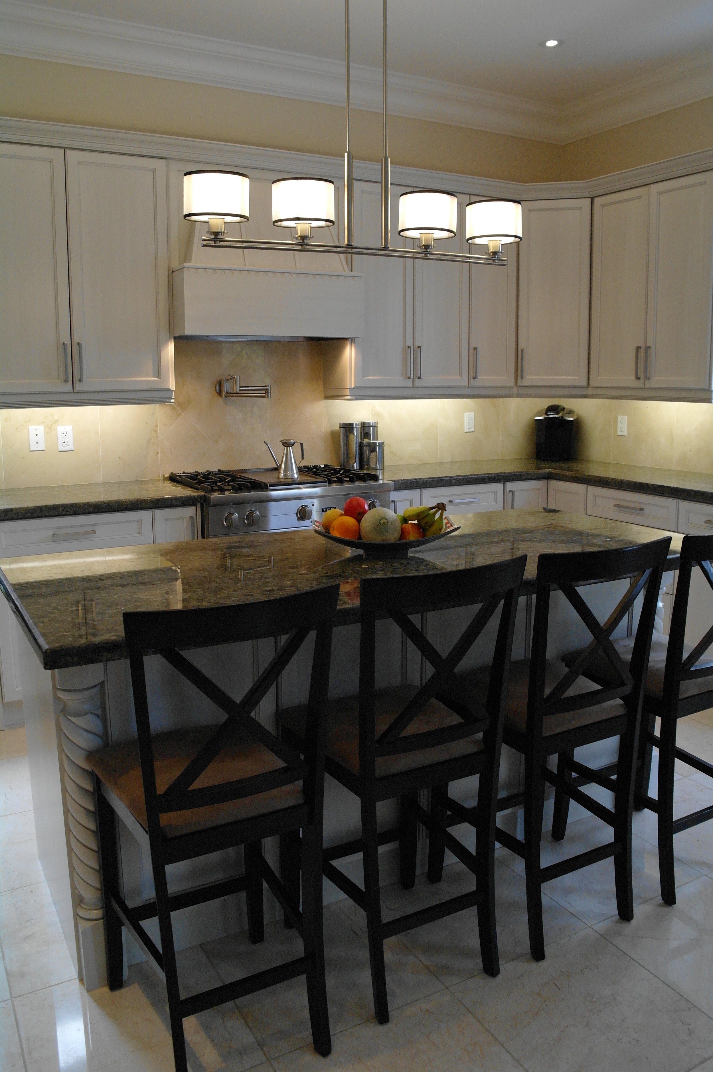 Thornhill Two Gallery — CR Interior Design Inc.