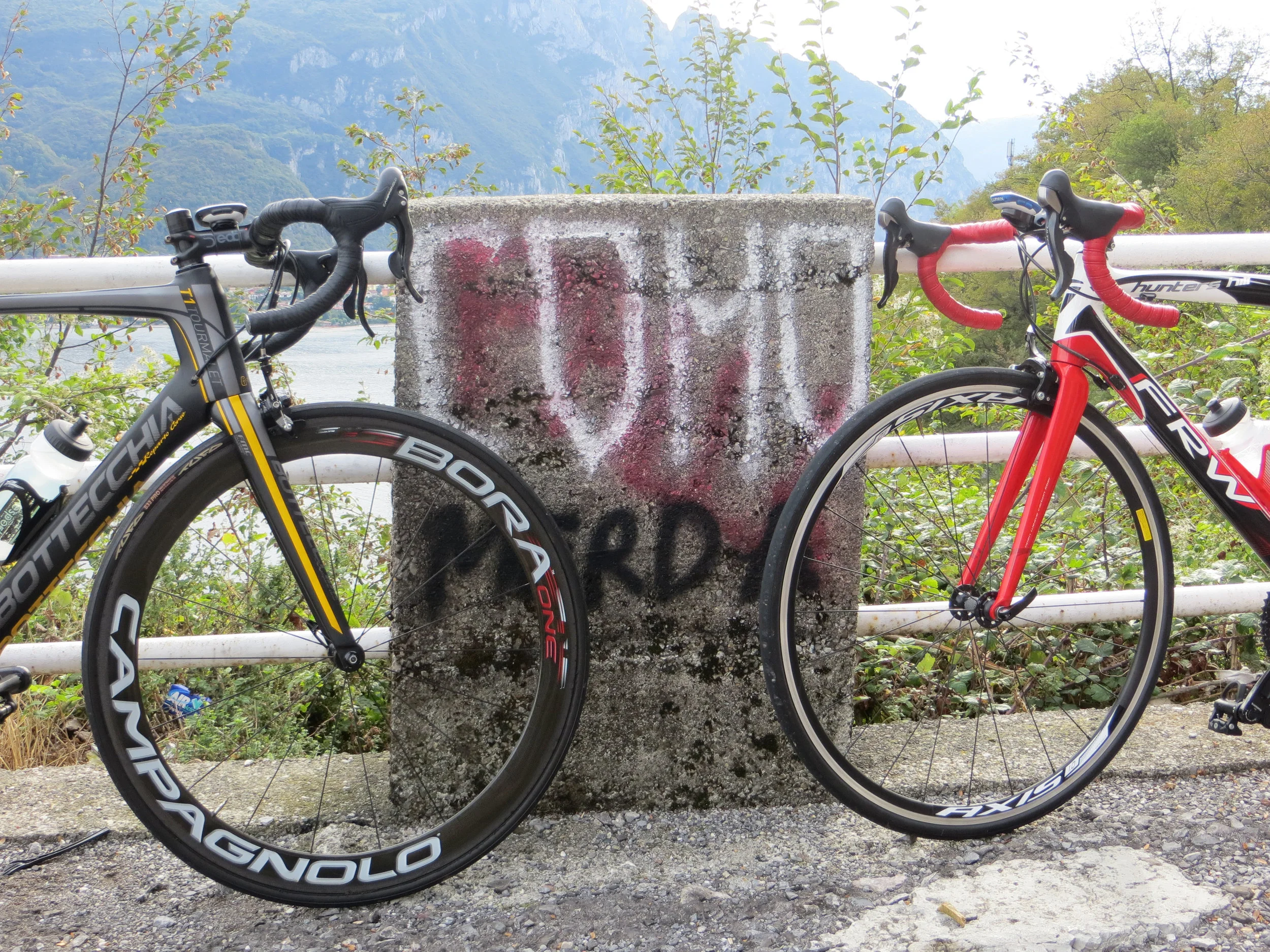 Lake Como graffiti