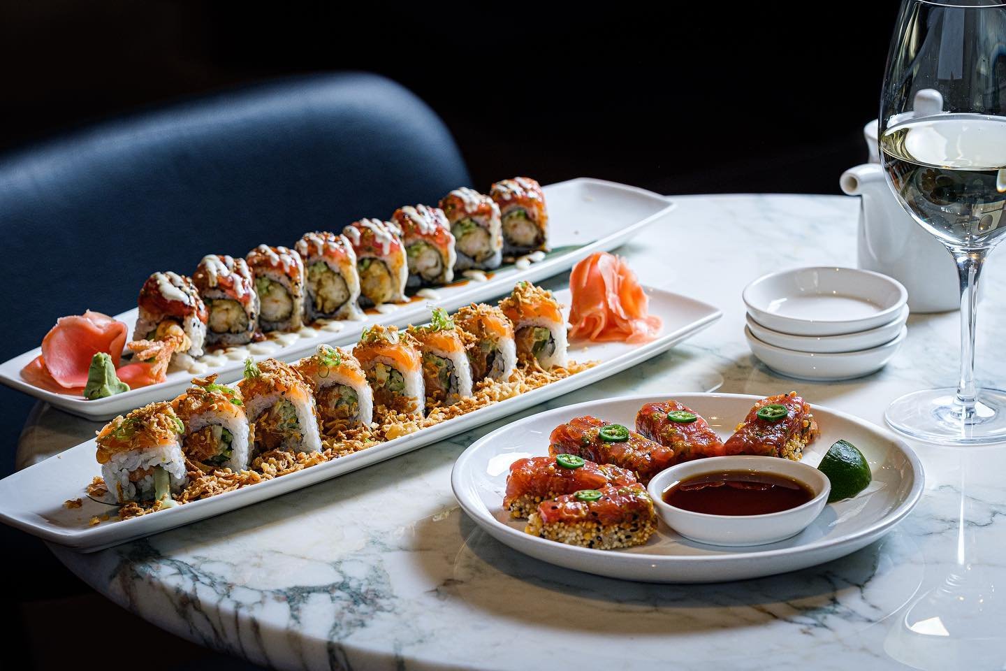 The much lauded SoHo institution has landed in Chicago&mdash; @lurefishbar is now open for all your seafood, raw bar and sushi needs.

c/o @galdophoto @wade____hall