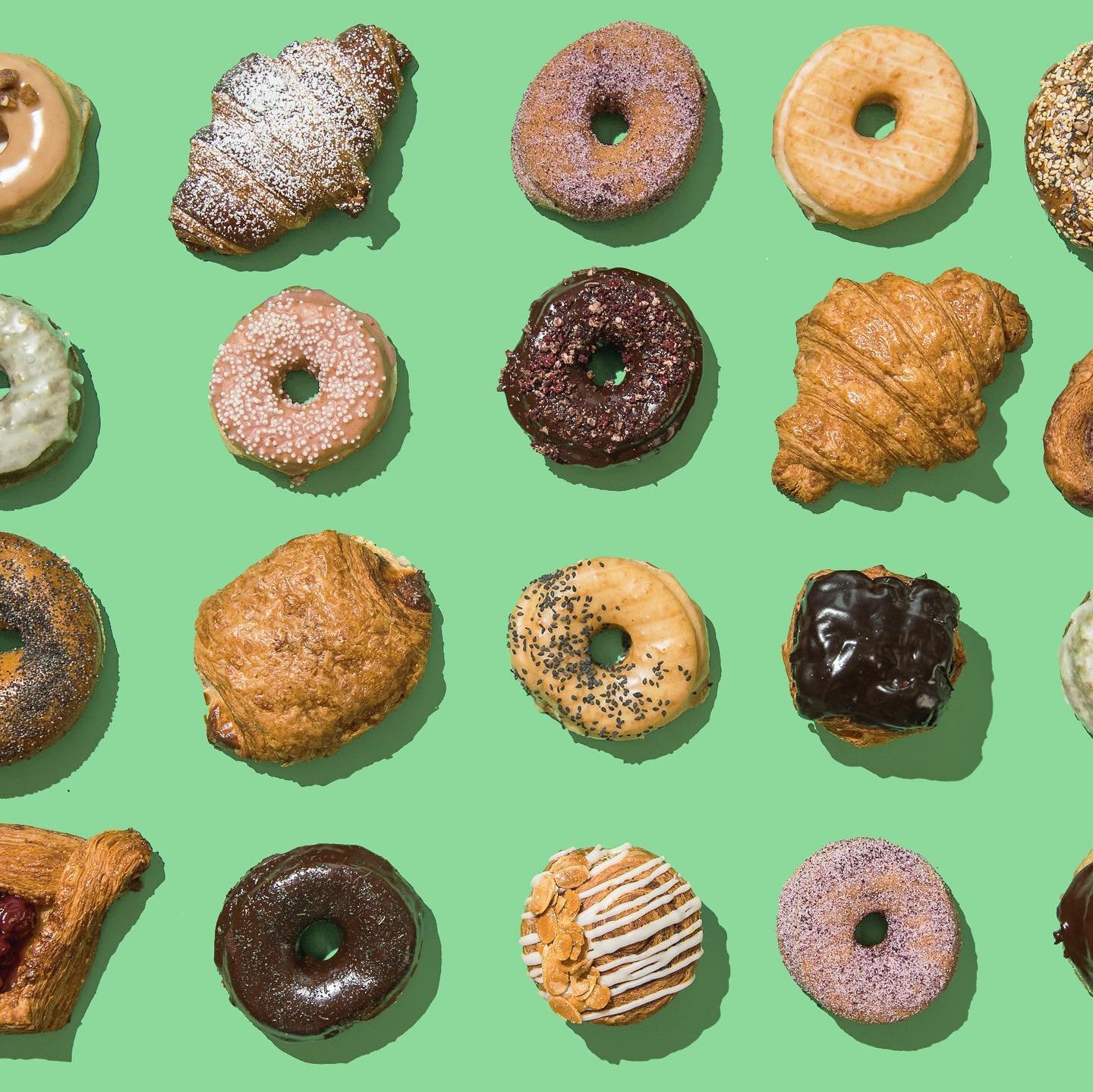 Interrupting your frenzied electoral college updates to share some good news&mdash; @enjoybrite opens this Sunday! Visit their website to pre-order small batch baked goods and donuts to your heart&rsquo;s content, or stop by @metriccoffee.

c/o @abar