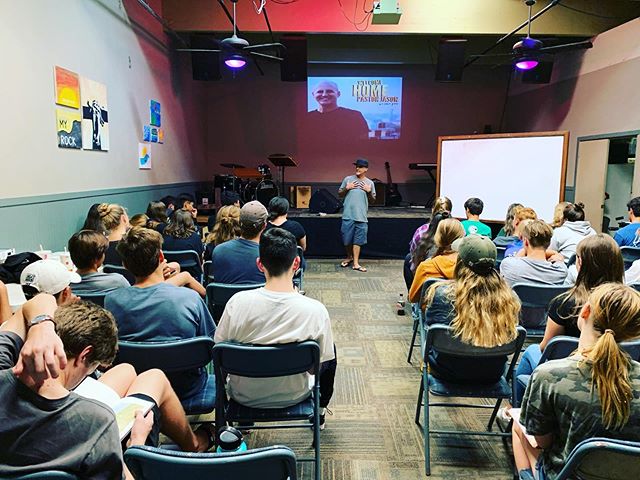 This last Wednesday was epic!! We had Pastor Jason share and train us in the Gospel. Worship was 🔥 thanks to @jonester_ and @ns_ezra !! Thank you Jesus! #jesus #god #faith #know #truth #youth #love #hope #grace #gospel #northshore #haleiwa #hawaii #