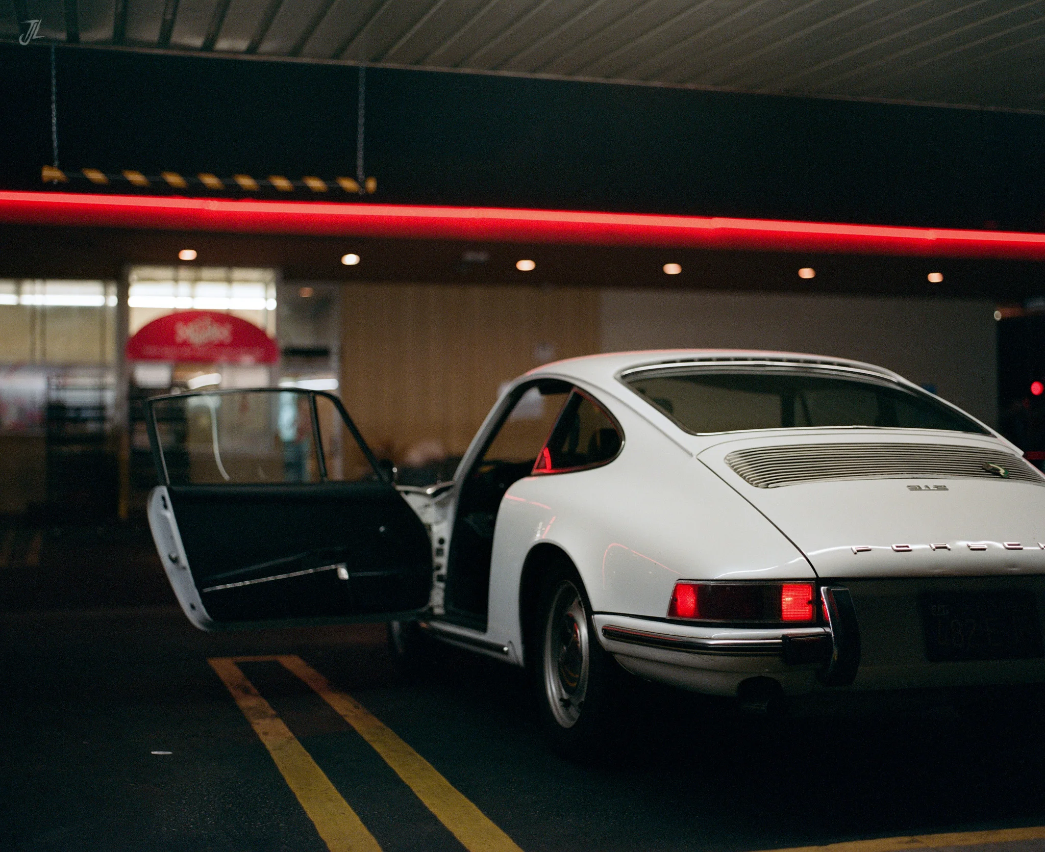 912-11.jpg