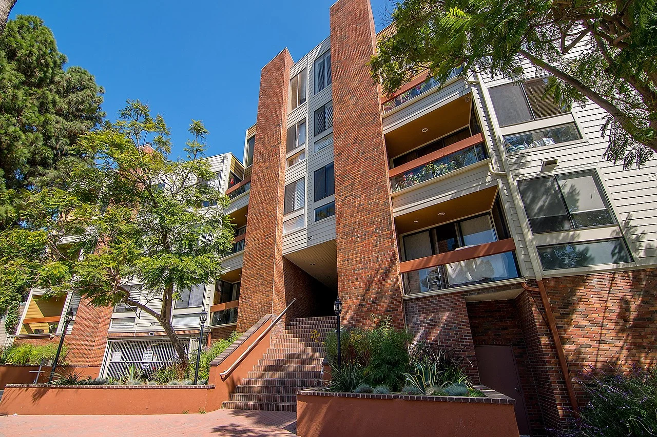 750 S Bundy Dr #103 | Brentwood