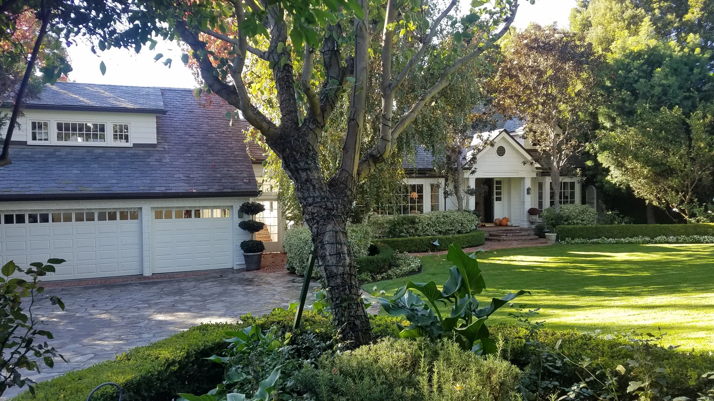245 S Burlingame Ave | Brentwood | Offered at $6,995,000
