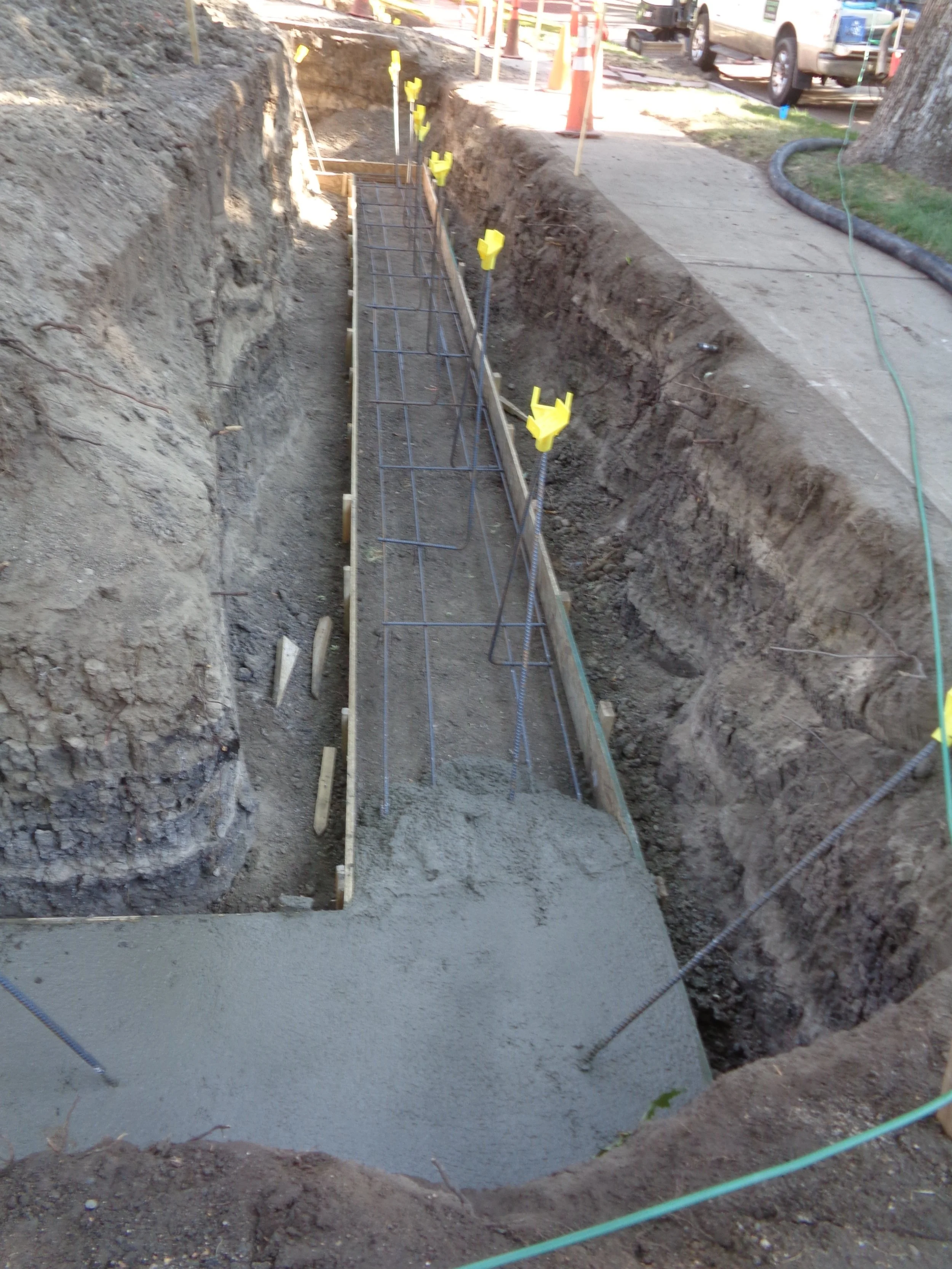 FOOTER POUR IN PROGRESS.JPG