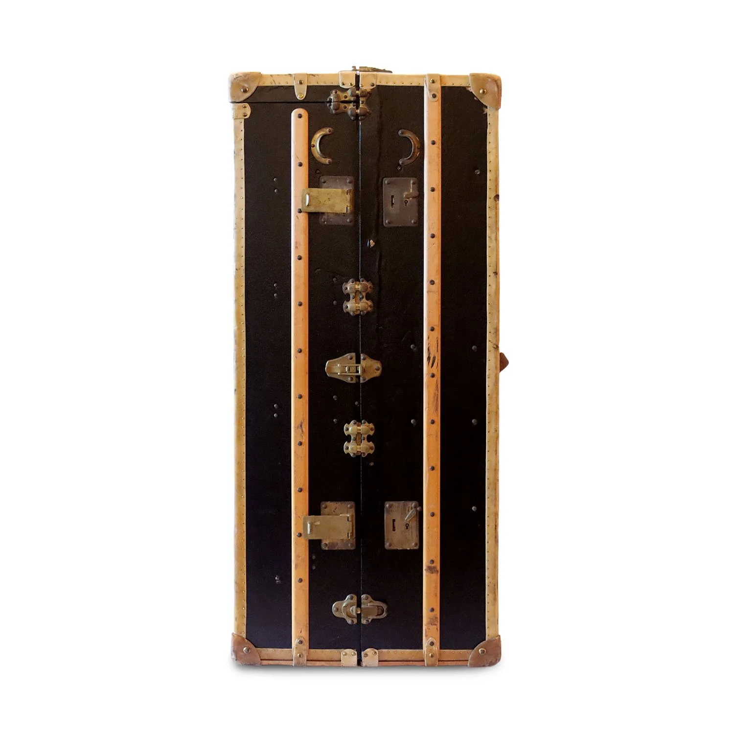 Austrian leather covered travelling wardrobe suitcase/trunk, by Vienna based luggage workshop Paul Stark, circa 1920