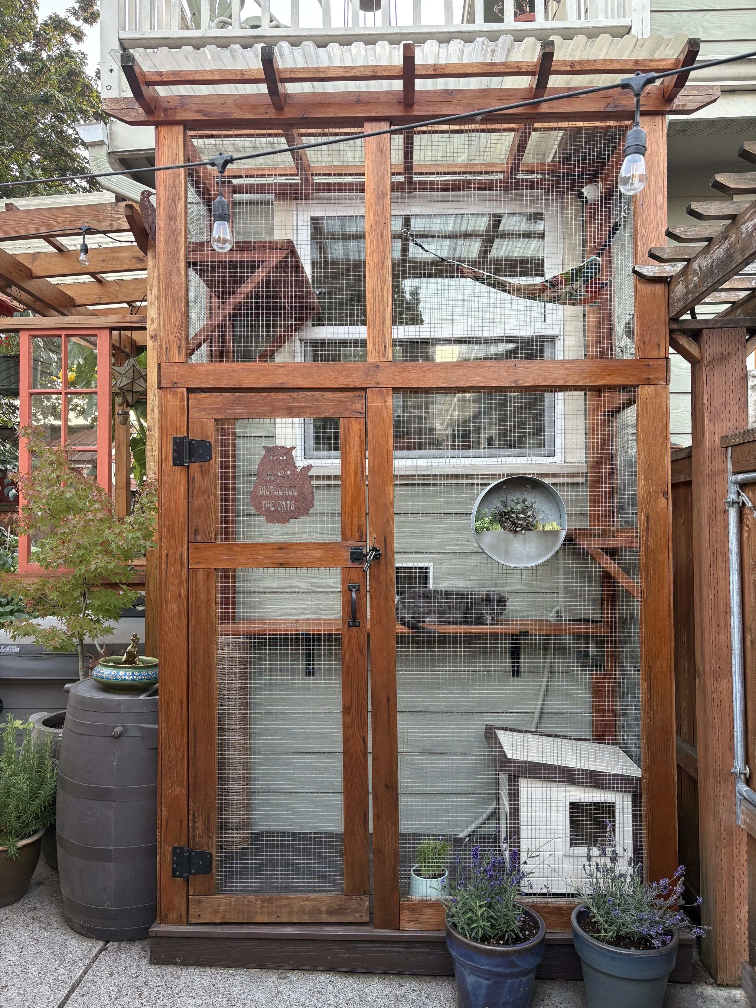 Catio 10: Pete’s Retreat
