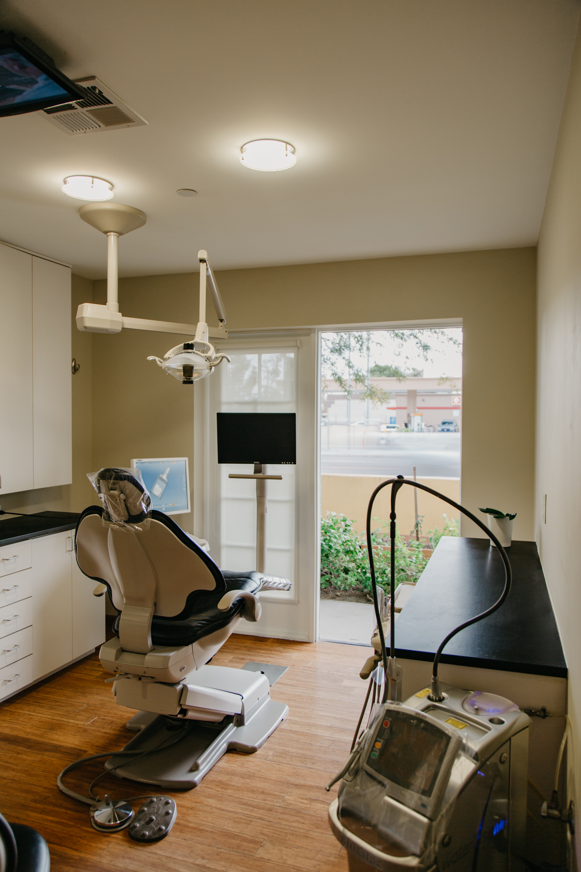Tim Chow_Simply Dentistry_Postable_026.jpg