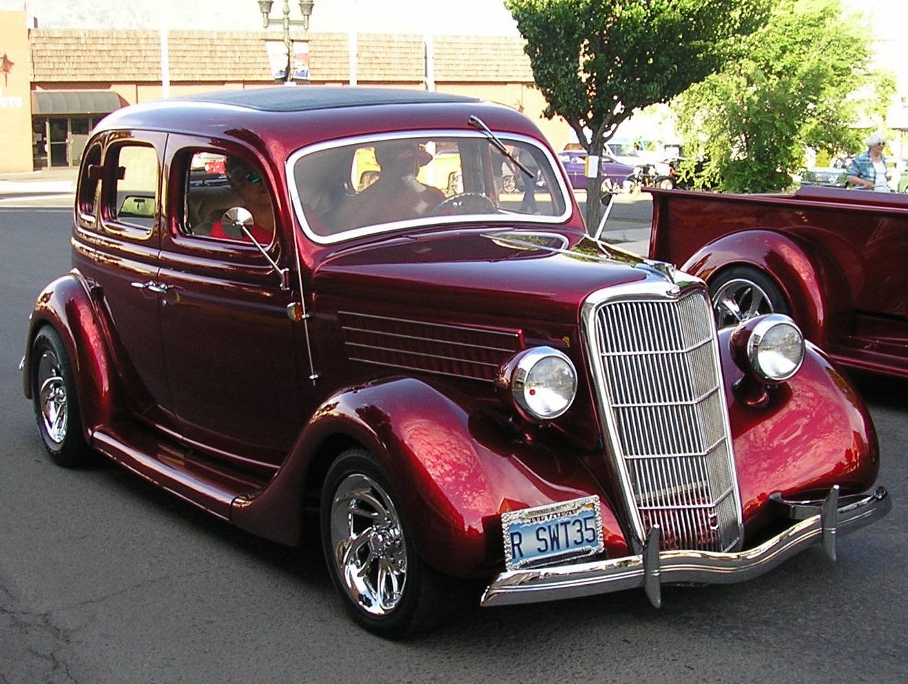 Bigotti's '35 Ford 4-dr.  Passenger side-Cropped.JPG