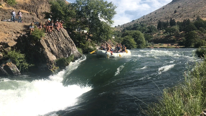Going Big in Oaks Springs with Scotty! Dryer routes in this rapid are available.